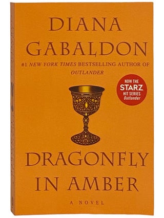 Item #2341311 Dragonfly in Amber (The Outlander Series, Book 2). Diana Gabaldon