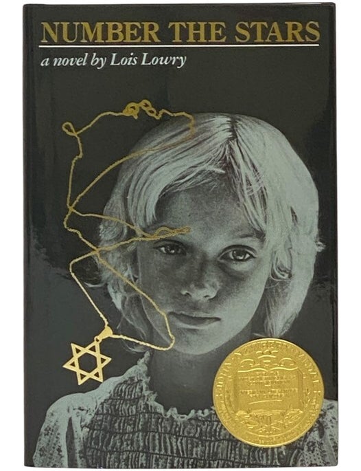 Item #2348919 Number the Stars. Lois Lowry.
